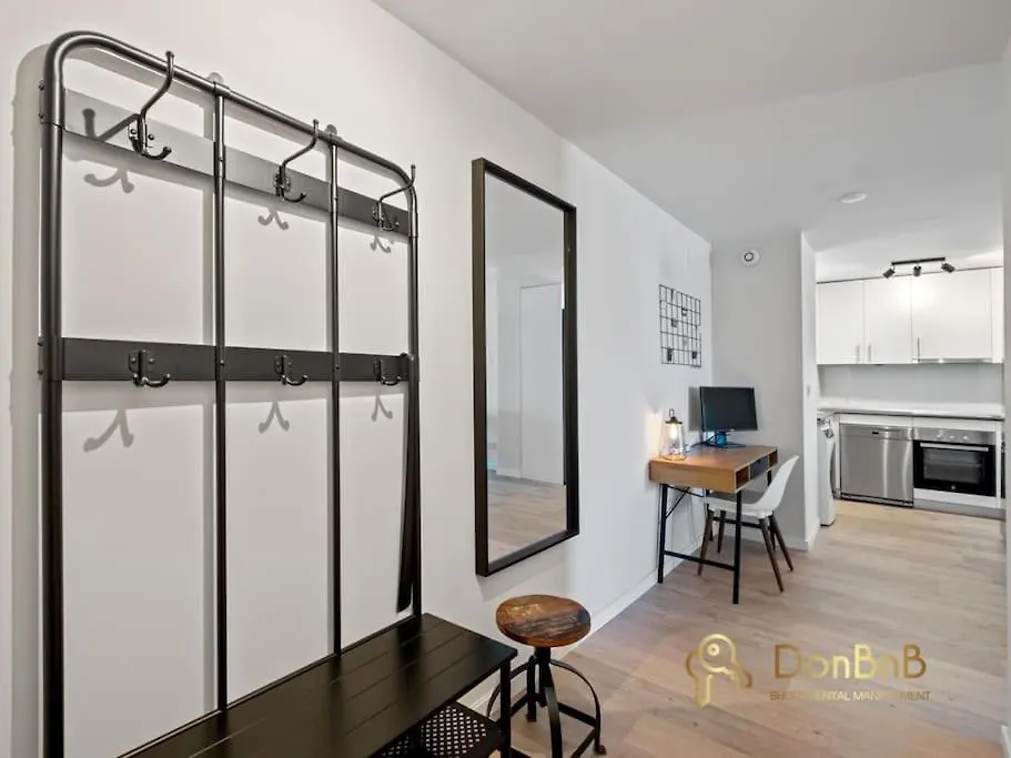 3 Bedrooms Mijas Suite Apartment With Pool Фуэнхирола