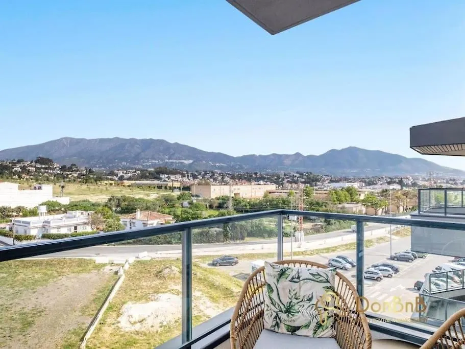 3 Bedrooms Mijas Suite Apartment With Pool Фуэнхирола