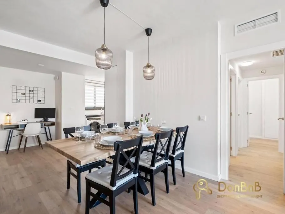 3 Bedrooms Mijas Suite Apartment With Pool Фуэнхирола